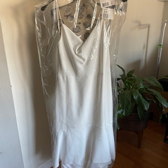 NWT -  Alice + Olivia Adrina Cowl-Neck Spaghetti-Strap High-Low Midi Dress - Picture 13 of 15